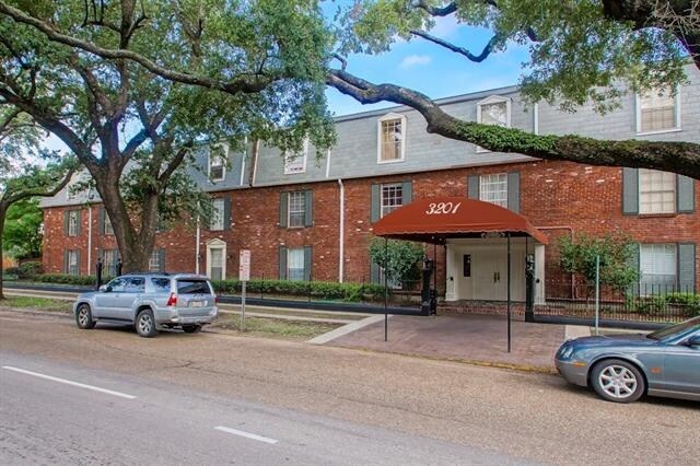 Building Photo - 3201 Saint Charles Ave