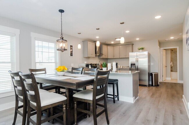 Foto del edificio - 1416 Bonito Ln