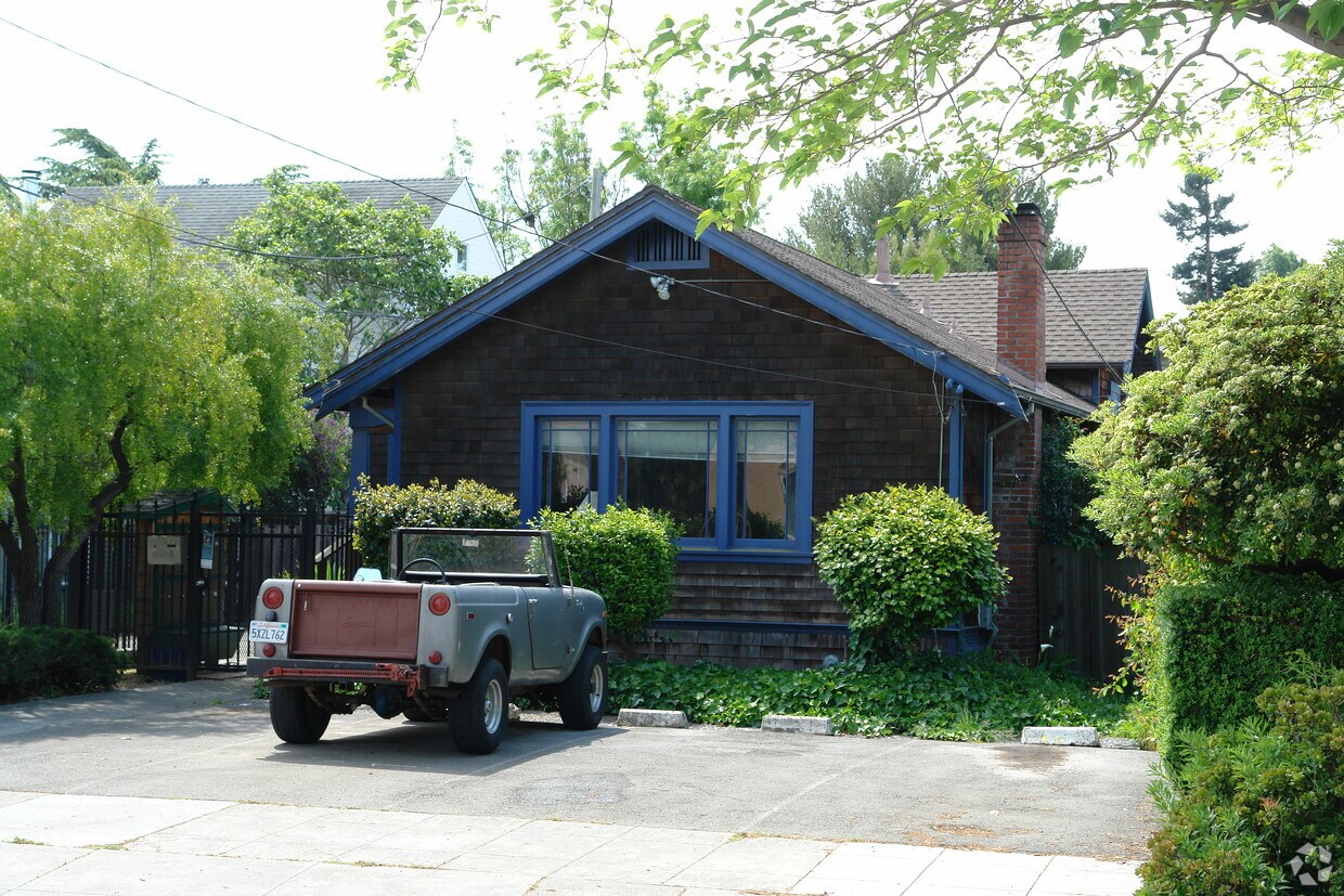 Foto del edificio - 1222 Delaware St