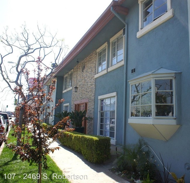 Building Photo - 2469 S Robertson Blvd