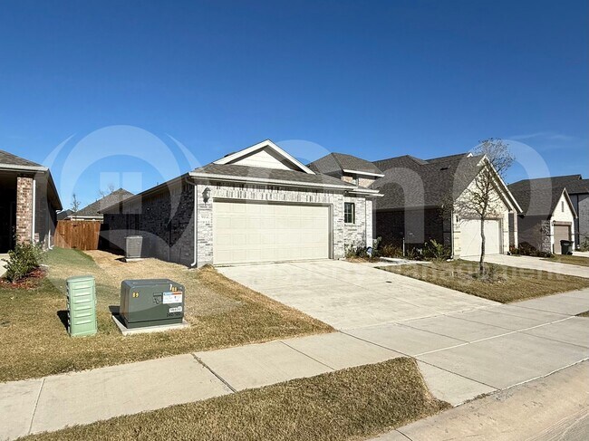 Building Photo - 904 Rosemary Hl Dr