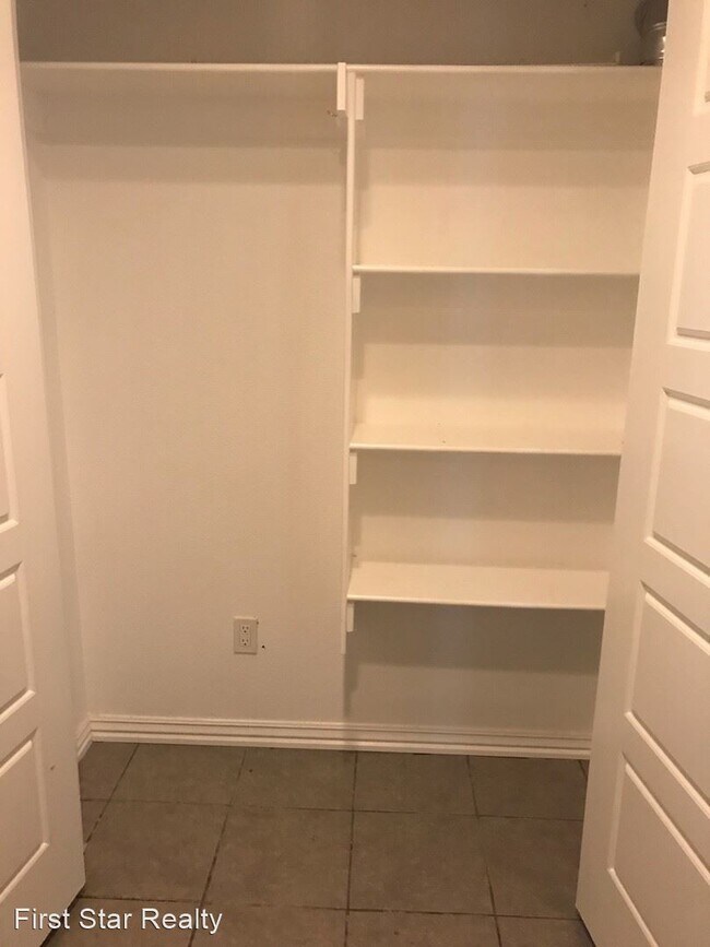 Foto del edificio - 3 br, 2 bath House - 861 Carroll Drive