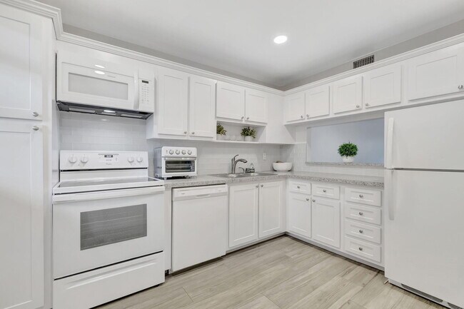 Building Photo - 3001 Linton Blvd