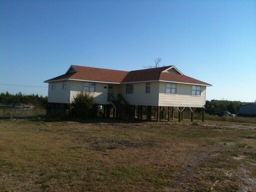 Primary Photo - 18991 Hilltop Ln