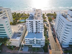 Building Photo - 4301 Collins Ave