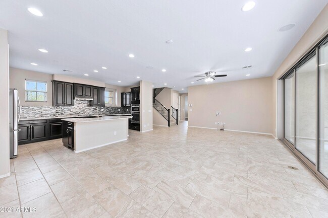 Foto del edificio - 4634 E Tierra Buena Ln