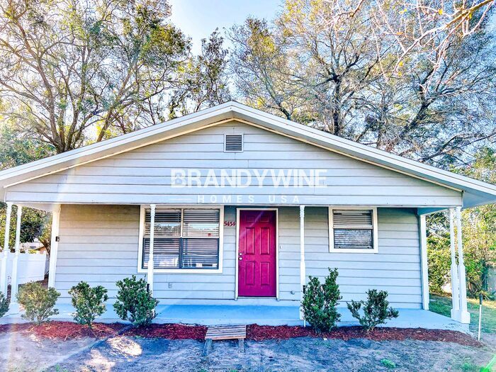 Primary Photo - Discover Your Happy Place! Book a Tour & A...