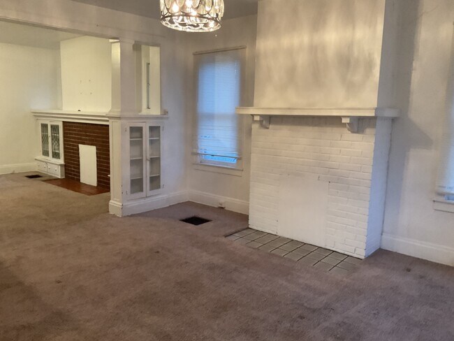 Building Photo - 9922 Frankstown Rd