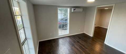 Building Photo - 215 N Gauntt St