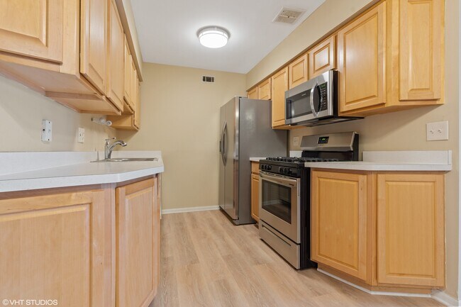 Foto del edificio - 1515 N Windsor Dr
