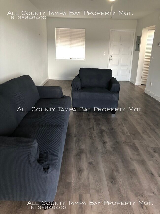 Foto del edificio - 6312 Newtown Cir
