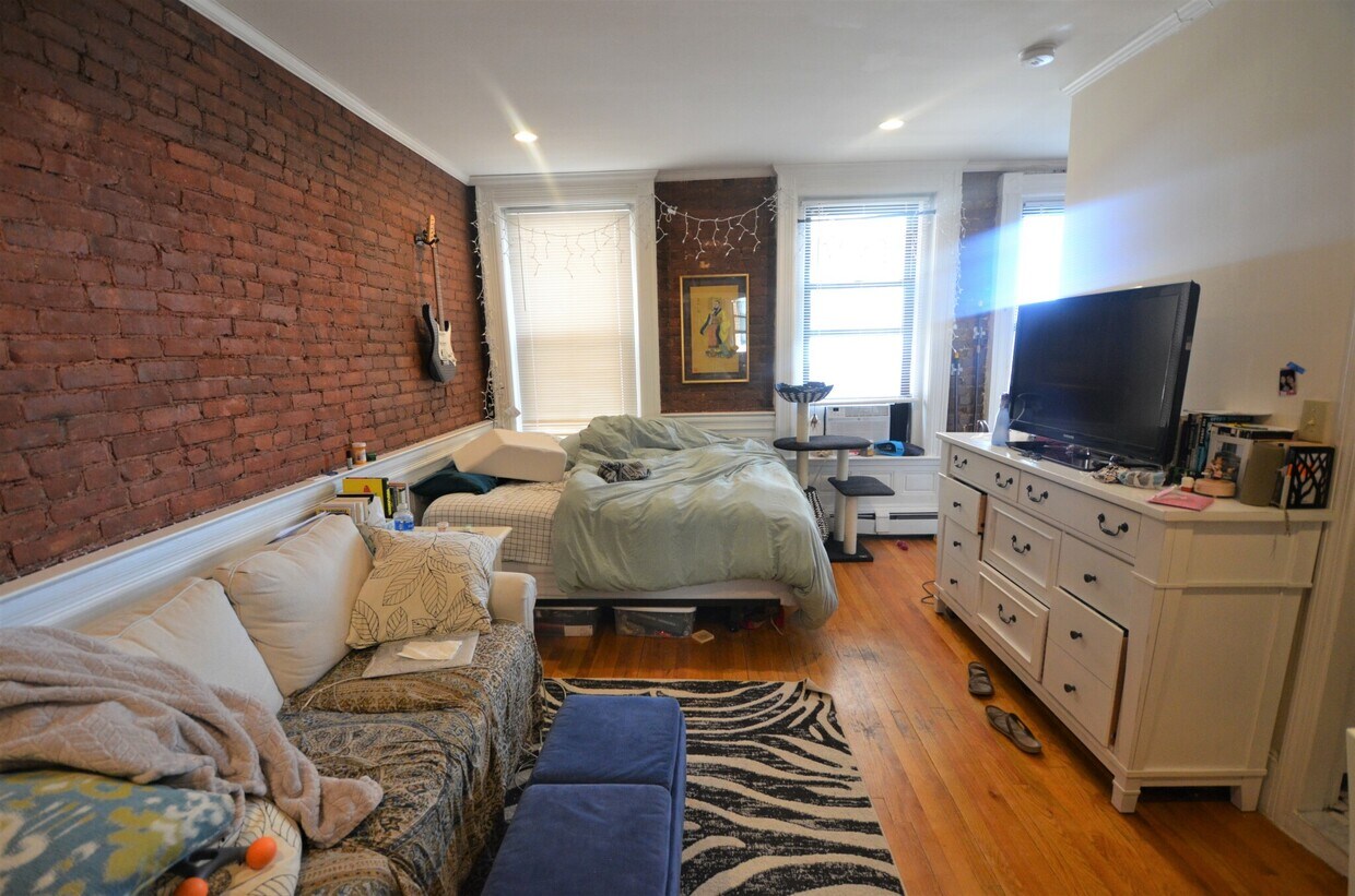 Foto principal - 407 Marlborough St