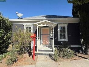 Building Photo - 2186 San Pablo Ave
