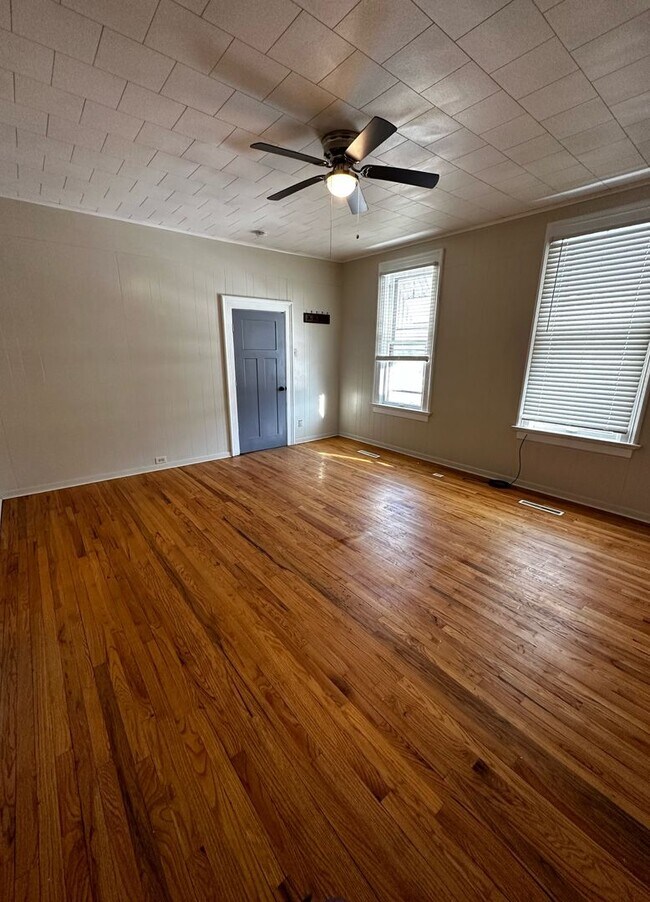 Foto del edificio - 2403 Stafford St
