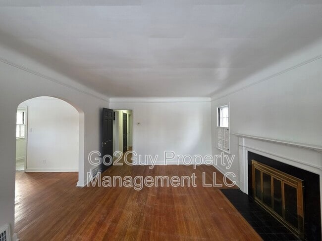 Foto del edificio - 3861 Bishop St