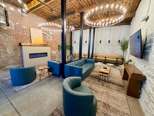 Entry Parlor - The Reeds