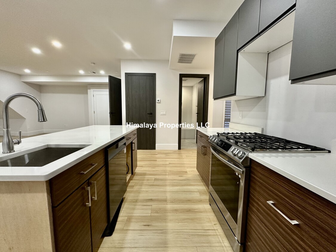Foto principal - 100 Mount Pleasant Ave