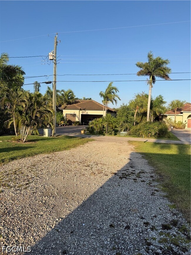 Foto del edificio - 14713 Kimberly Ln