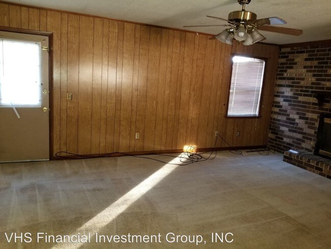 Building Photo - 3 br, 2 bath House - 136 Deerwood Court
