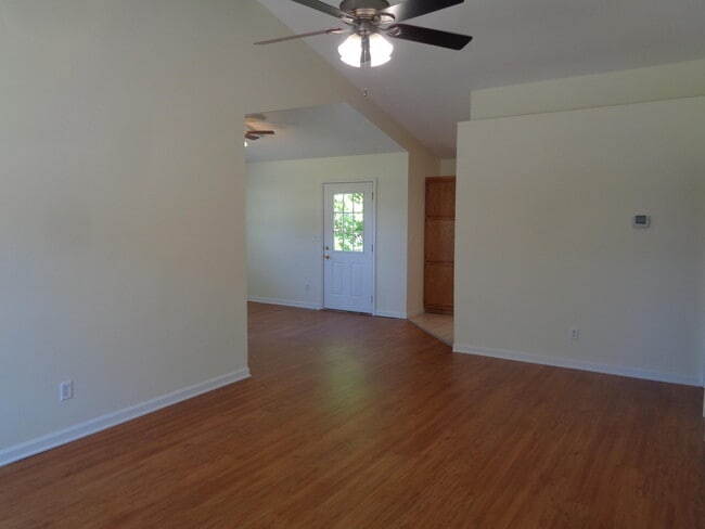 Building Photo - 1502 W Worley St