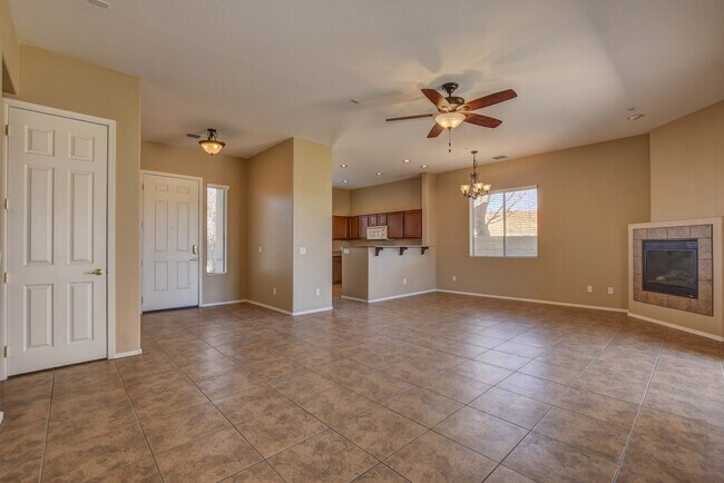 Building Photo - 3 bedroom, 2 bathroom home for Rent in Gra...