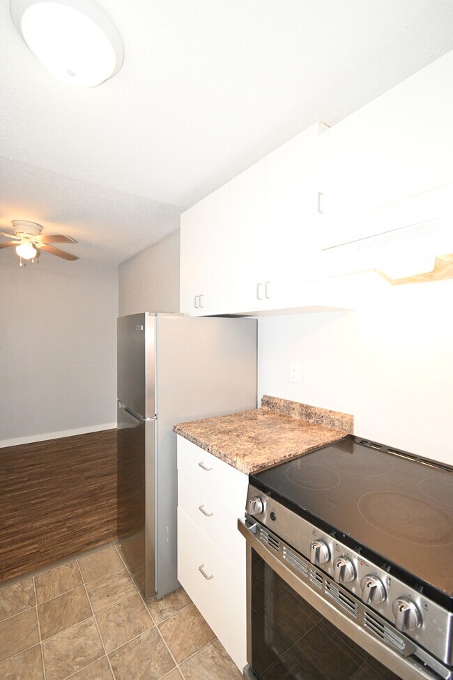 Photo du bâtiment - 115-4280 Quentin Avenue