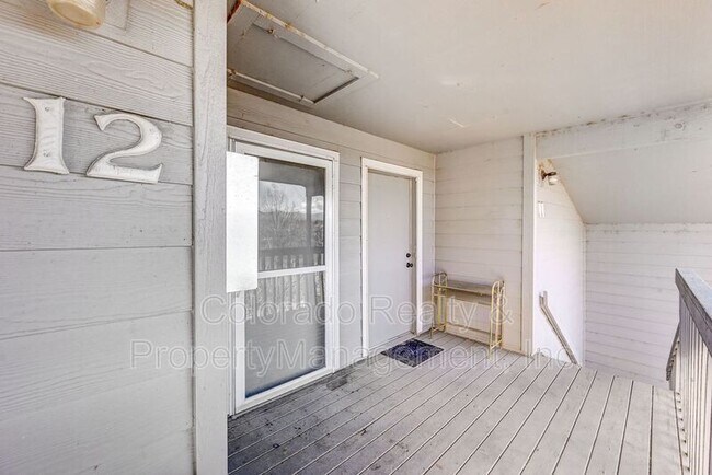 Foto del edificio - 8100 W Quincy Ave
