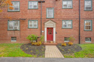 Building Photo - 671 Franklin Pl