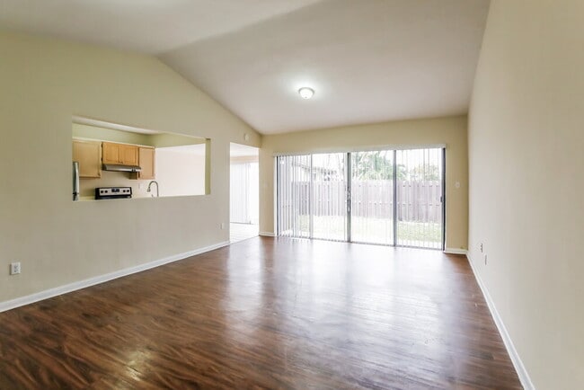 Foto del edificio - 11010 SW 123rd Ave