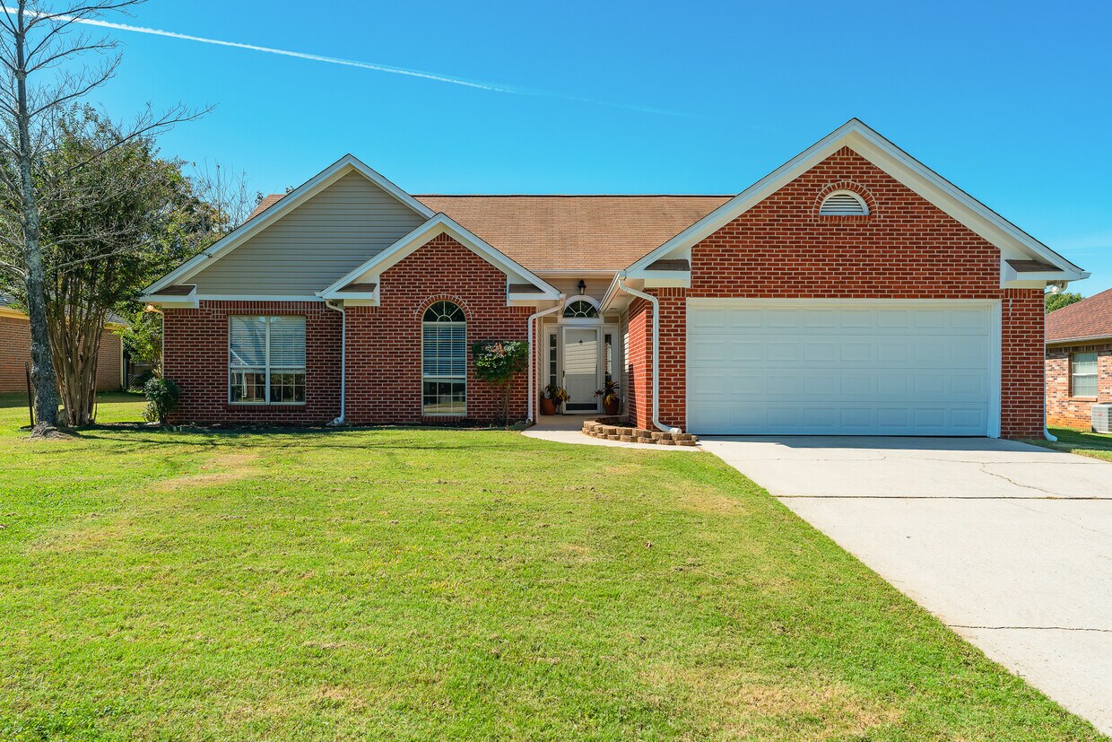 105 Sleepy Hollow Ln, Madison, AL 35758 House Rental in Madison, AL