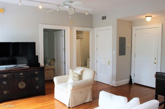Foto del edificio - 908 Juniper St NE