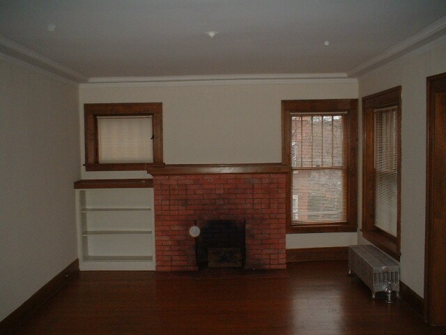 Building Photo - 5758 N Winthrop Ave