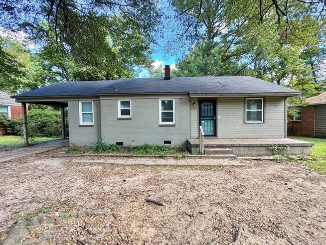 Building Photo - 3148 St Charles Dr