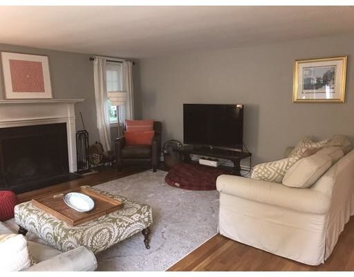 Primary Photo - 56 Common St