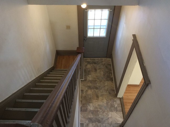 Building Photo - 4 br, 2 bath House - 120 N Forbes St