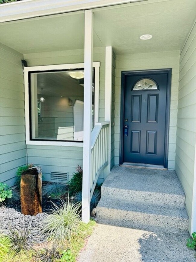 Building Photo - 3bd/2ba Duvall House
