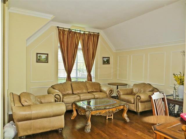 Building Photo - 6768 Burr Oak Dr