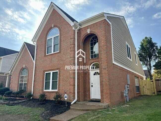 Foto del edificio - 6643 Whitten Pine Dr
