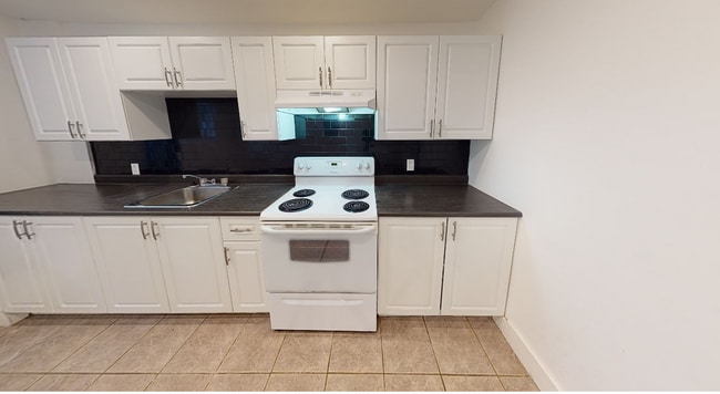 Building Photo - 4055 Rue Lanouette
