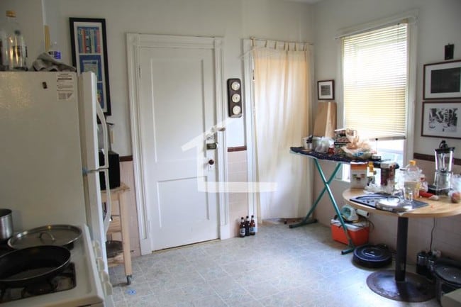 548 Washington St photo'