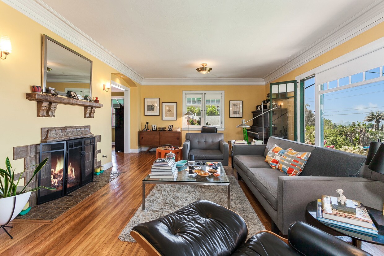 Foto principal - 1024 Coronado Terrace