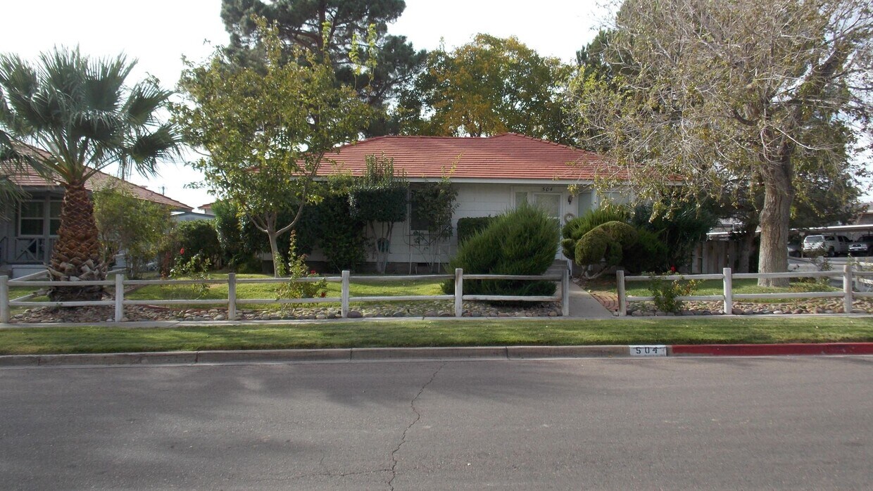 Primary Photo - 504 Cherry St
