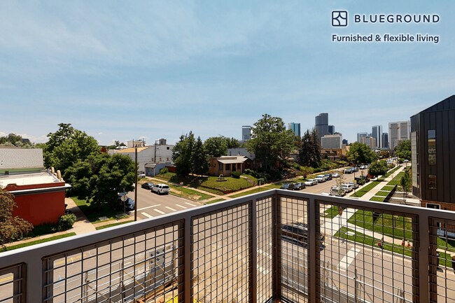 Building Photo - 2600 Lawrence St