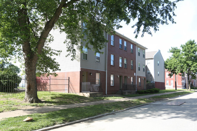 Building Photo - College Hill Apartments