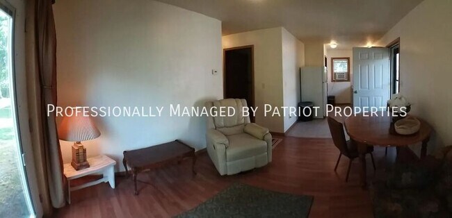 Foto del edificio - 1205 Lakeview Dr