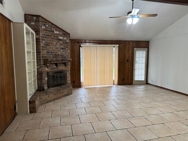 Building Photo - 11230 Angelique Dr