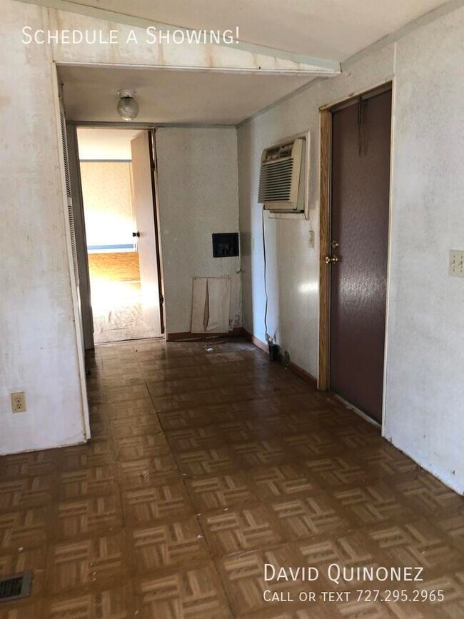Foto del edificio - Sale Prices Starting at: $3,900