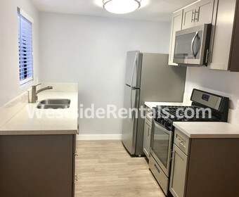 Foto principal - 7932 Stark Dr