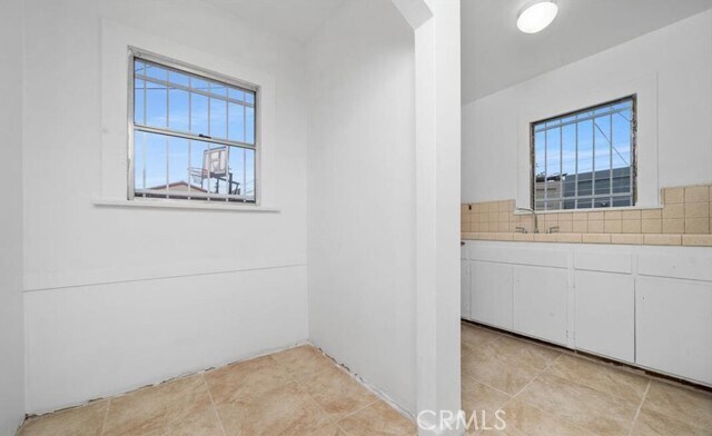 Foto del edificio - 454 W 59th Pl