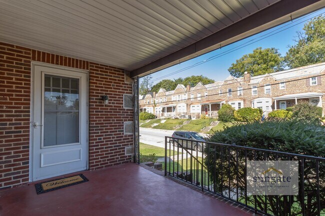 Building Photo - 16 Nunnery Ln